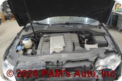 Vehicle photo 12