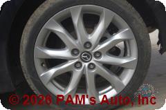 Vehicle photo 7