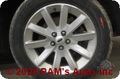 Vehicle photo 7