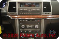 Vehicle photo 11