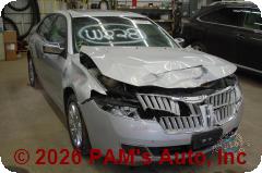Vehicle photo 2