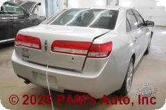 Vehicle photo 4