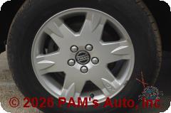 Vehicle photo 7