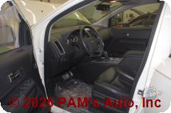 Vehicle photo 8