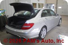 Vehicle photo 4