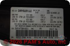 Vehicle photo 13