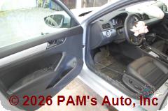 Vehicle photo 8