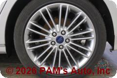 Vehicle photo 7