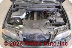Vehicle photo 12