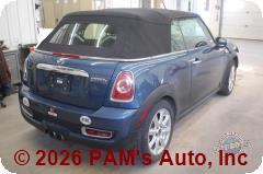 Vehicle photo 4