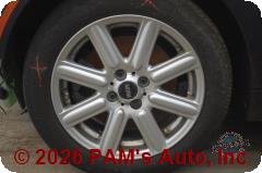 Vehicle photo 7