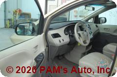 Vehicle photo 8
