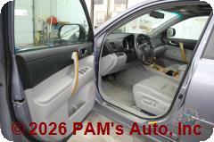 Vehicle photo 8
