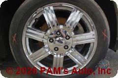 Vehicle photo 7
