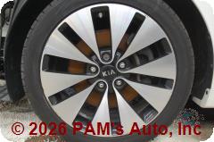 Vehicle photo 7