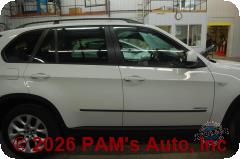 Vehicle photo 3
