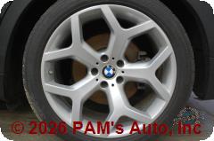 Vehicle photo 7