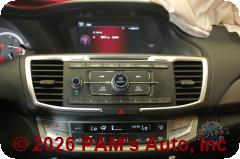 Vehicle photo 11