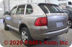 Vehicle photo 5