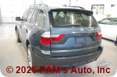 Vehicle photo 5