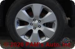 Vehicle photo 7