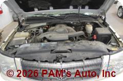 Vehicle photo 12