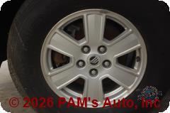 Vehicle photo 7