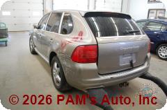 Vehicle photo 5