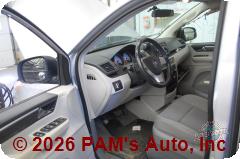 Vehicle photo 8