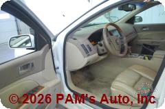 Vehicle photo 8