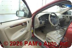 Vehicle photo 8