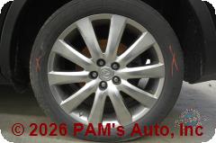 Vehicle photo 7