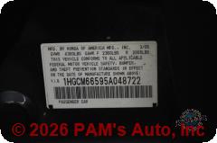 Vehicle photo 13