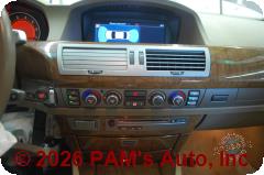 Vehicle photo 11