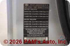 Vehicle photo 14