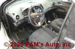 Vehicle photo 8