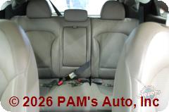 Vehicle photo 9