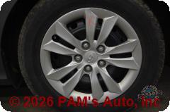 Vehicle photo 7