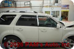 Vehicle photo 3