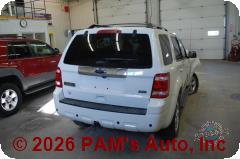 Vehicle photo 4