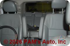 Vehicle photo 13