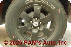 Vehicle photo 7