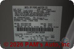 Vehicle photo 13