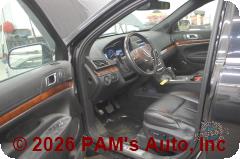 Vehicle photo 8