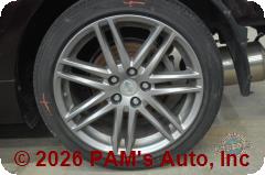 Vehicle photo 7