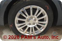 Vehicle photo 7