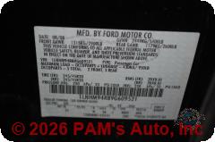 Vehicle photo 12