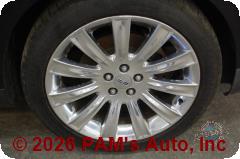 Vehicle photo 7