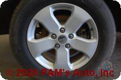 Vehicle photo 7