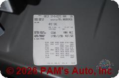Vehicle photo 12
